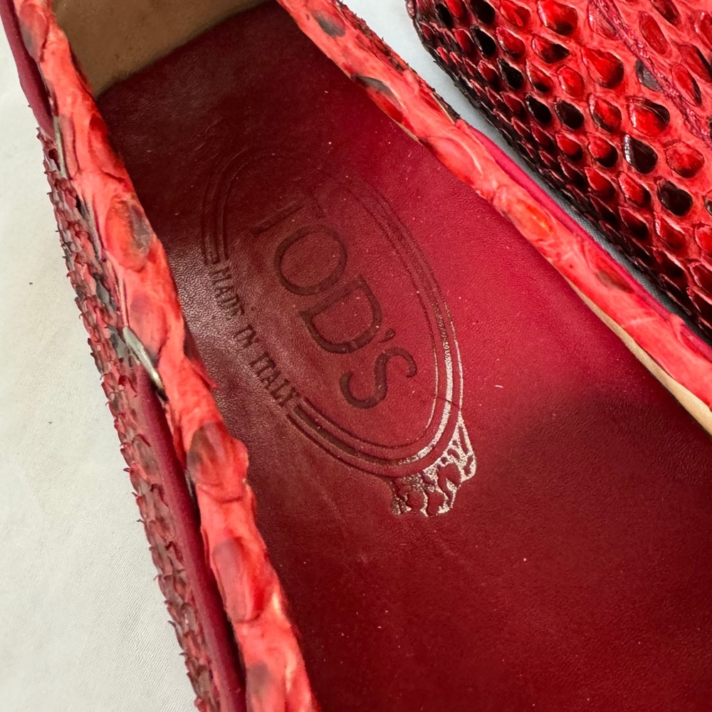 Tod’s Red Python Loafer - Picture 7 of 9